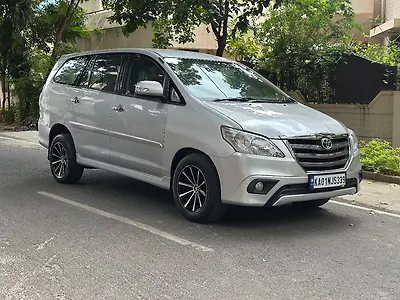 2013 Toyota Innova 2.5 VX 8 STR BS-III