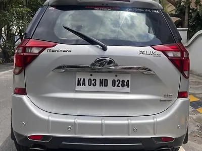 2018 Mahindra XUV500 W11 AT