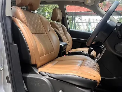 2018 Mahindra XUV500 W11 AT
