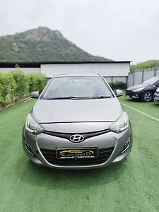 2013 Hyundai i20 Magna 1.4 CRDI 1 2013 Hyundai i20 Magna 1.4 CRDI 1