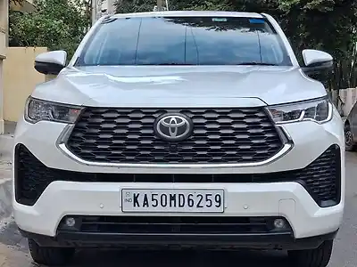 2024 टोयोटा इनोवा हायक्रॉस VX (O) Hybrid (Electric + Petrol) Automatic (e-CVT) 7 STR 1