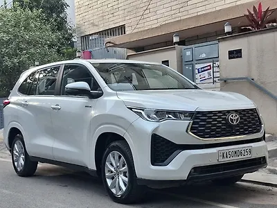 2024 Toyota Innova Hycross VX (O) Hybrid (Electric + Petrol) Automatic (e-CVT) 7 STR