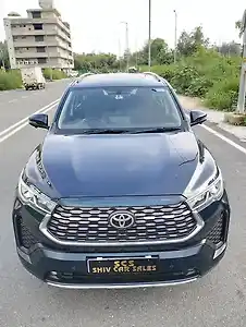 2023 टोयोटा इनोवा हायक्रॉस VX Hybrid (Electric + Petrol) Automatic (e-CVT) 8 STR 1 2023 टोयोटा इनोवा हायक्रॉस VX Hybrid (Electric + Petrol) Automatic (e-CVT) 8 STR 1