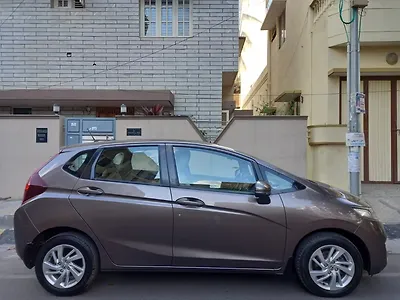 2016 Honda Jazz V AT Petrol