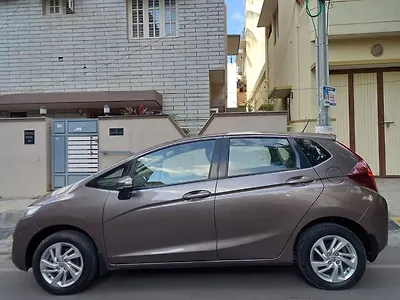 2016 Honda Jazz V AT Petrol
