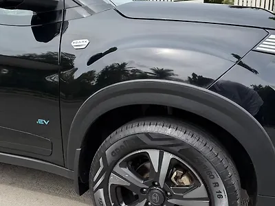 2024 Tata Nexon EV Empowered Plus Long Range