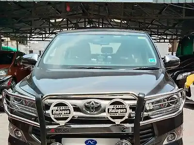 2019 टोयोटा इनोवा क्रिस्टा 2.4 V डीज़ल 1