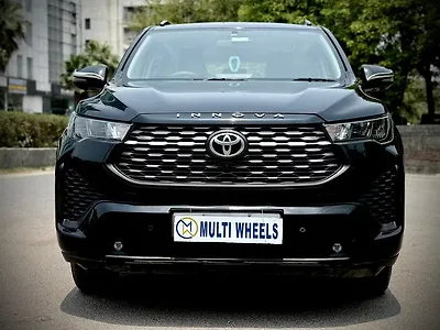 2024 Toyota Innova Hycross GX (O) Petrol Automatic (CVT) 8 STR Platinum White Pearl 1 2024 Toyota Innova Hycross GX (O) Petrol Automatic (CVT) 8 STR Platinum White Pearl 1