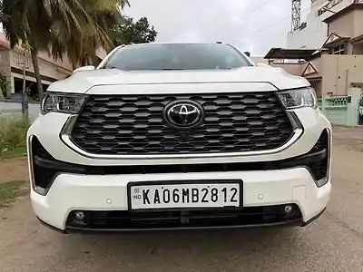2024 टोयोटा इनोवा हायक्रॉस ZX Hybrid (Electric + Petrol) Automatic (e-CVT) 7 STR 1 2024 टोयोटा इनोवा हायक्रॉस ZX Hybrid (Electric + Petrol) Automatic (e-CVT) 7 STR 1