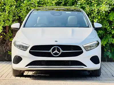 2025 Mercedes-Benz A-Class Limousine 200d 1