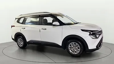 2023 Kia Carens Prestige 1.5 Petrol MT 7 STR 1 2023 Kia Carens Prestige 1.5 Petrol MT 7 STR 1
