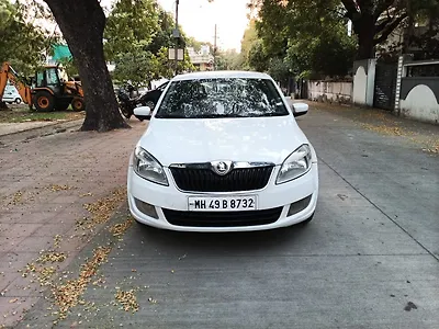 2014 Skoda Rapid Ambition 1.6 TDI CR MT 1 2014 Skoda Rapid Ambition 1.6 TDI CR MT 1