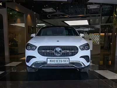 2025 Mercedes-Benz GLA 200 1