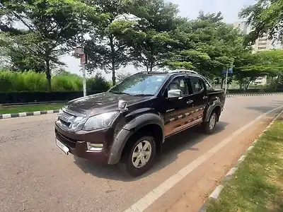 2017 इसुज़ू डी-मैक्स वी-क्रॉस 4x4 1