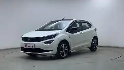 2023 Tata Altroz XZ Plus Diesel 1