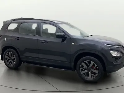 2023 Tata Safari XZA Plus (O) Red Dark Edition 1