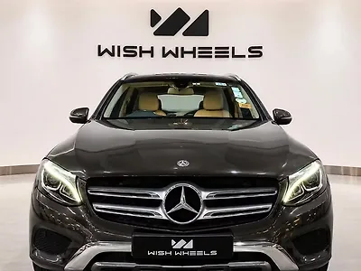 2017 Mercedes-Benz GLC 220 d Progressive 1