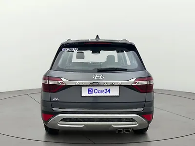 2022 Hyundai Alcazar Signature (O) 6 STR 2.0 Petrol AT