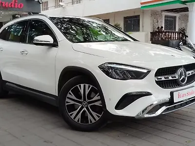 2025 Mercedes-Benz GLA 220d 4MATIC