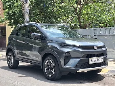 2017 Tata Hexa XM 4x2 7 STR
