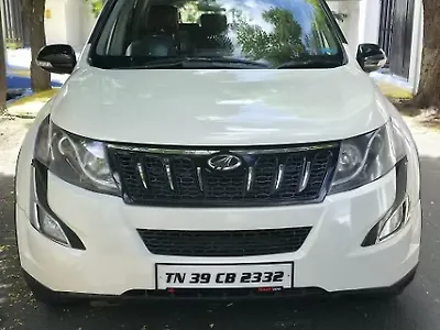 2017 Mahindra XUV500 W10 1 2017 Mahindra XUV500 W10 1