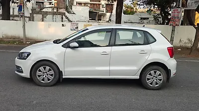 2015 Volkswagen Polo Trendline 1.2L (P) 1 2015 Volkswagen Polo Trendline 1.2L (P) 1