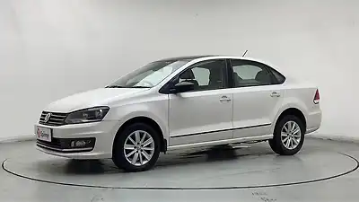 2015 Volkswagen Vento Highline Petrol 1