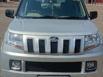 2018 Mahindra TUV300 T8 1