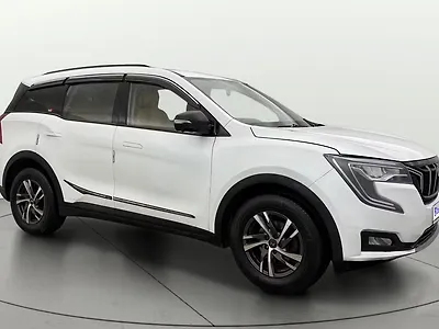 2022 Mahindra XUV700 AX 5 Petrol MT 7 STR [2021] 1