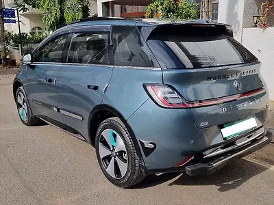 2025 MG Windsor EV Essence 38.0 kWh
