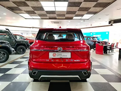 2024 MG Hector Plus Sharp Pro 1.5 Turbo Petrol CVT 6 STR