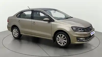 2016 Volkswagen Vento Highline Petrol 1