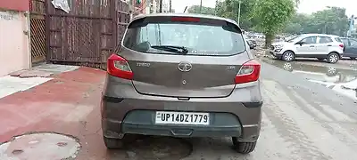 2019 टाटा टियागो रेवोट्रॉन XZA 1 2019 टाटा टियागो रेवोट्रॉन XZA 1
