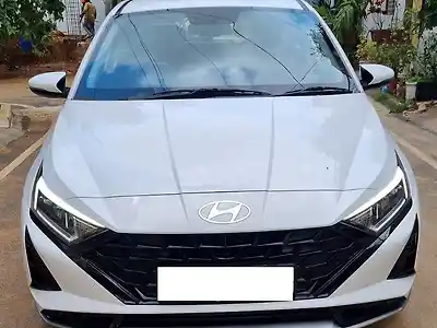 2025 हुंडई एलीट i20 Asta (O) Petrol Manual Dual Tone 1