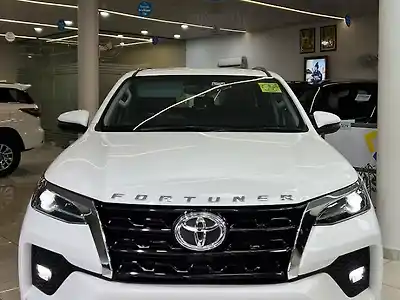 2025 टोयोटा फ़ॉर्च्यूनर 4x2 2WD Diesel 2.8L Turbo Automatic 1