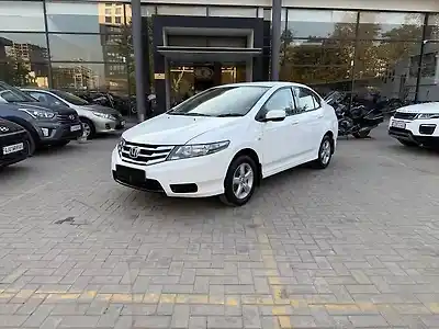 2012 होंडा सिटी 1.5 v ऑटोमैटिक 1