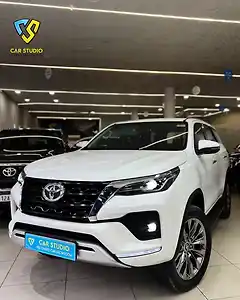2024 टोयोटा फ़ॉर्च्यूनर 4x2 2WD Diesel 2.8L Turbo 6 Speed Manual 1 2024 टोयोटा फ़ॉर्च्यूनर 4x2 2WD Diesel 2.8L Turbo 6 Speed Manual 1