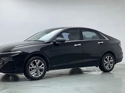 2023 Hyundai Verna SX (O) Petrol 1.5L Manual 1