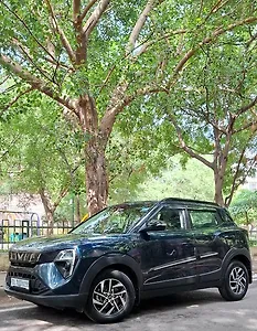 2024 Mahindra XUV 3XO AX5 Petrol 1.2L Turbo Automatic (TC) 1 2024 Mahindra XUV 3XO AX5 Petrol 1.2L Turbo Automatic (TC) 1
