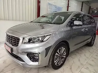2023 Kia Carnival Limousine Plus 7 STR