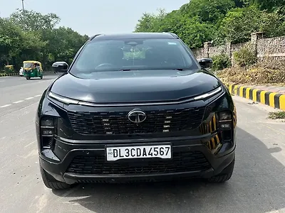 2024 Tata Safari Accomplished Plus 6 STR Dark Edition AT 1