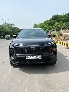 2024 Tata Safari Accomplished Plus 6 STR Dark Edition AT 1 2024 Tata Safari Accomplished Plus 6 STR Dark Edition AT 1