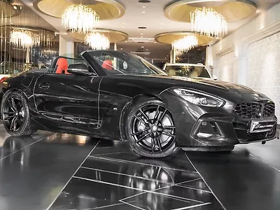 2025 BMW Z4 M 40i 1