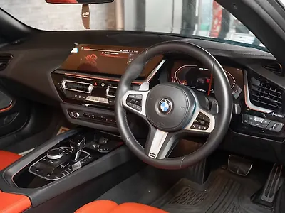 2025 BMW Z4 M 40i