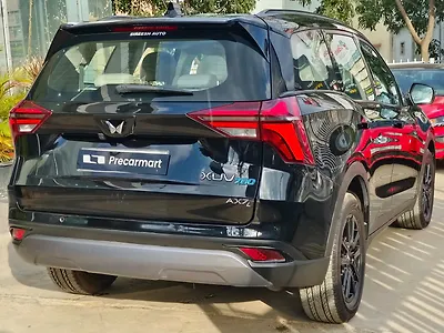 2025 Mahindra Old Generation XUV700 AX7 Luxury Pack 2WD Diesel 2.2L Turbo Automatic 6 STR