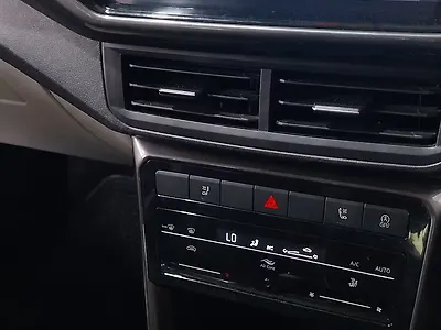 2023 Volkswagen Taigun Topline 1.0 TSI AT