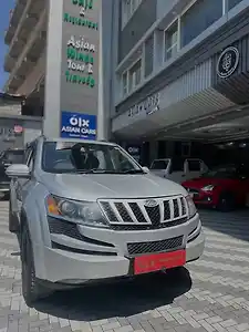 2014 महिंद्रा XUV500 w8 1 2014 महिंद्रा XUV500 w8 1