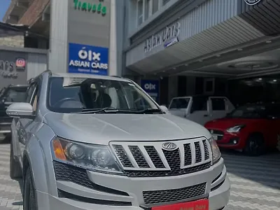 2014 Mahindra XUV500 W8 1