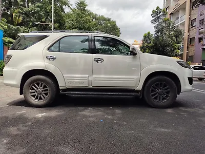 2014 Toyota Fortuner 4x2 AT