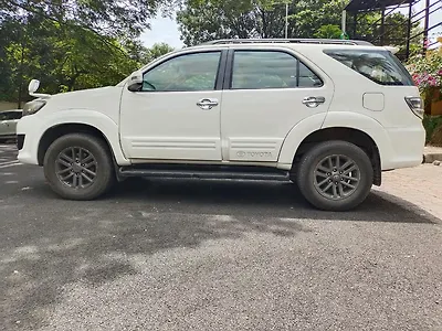 2014 Toyota Fortuner 4x2 AT